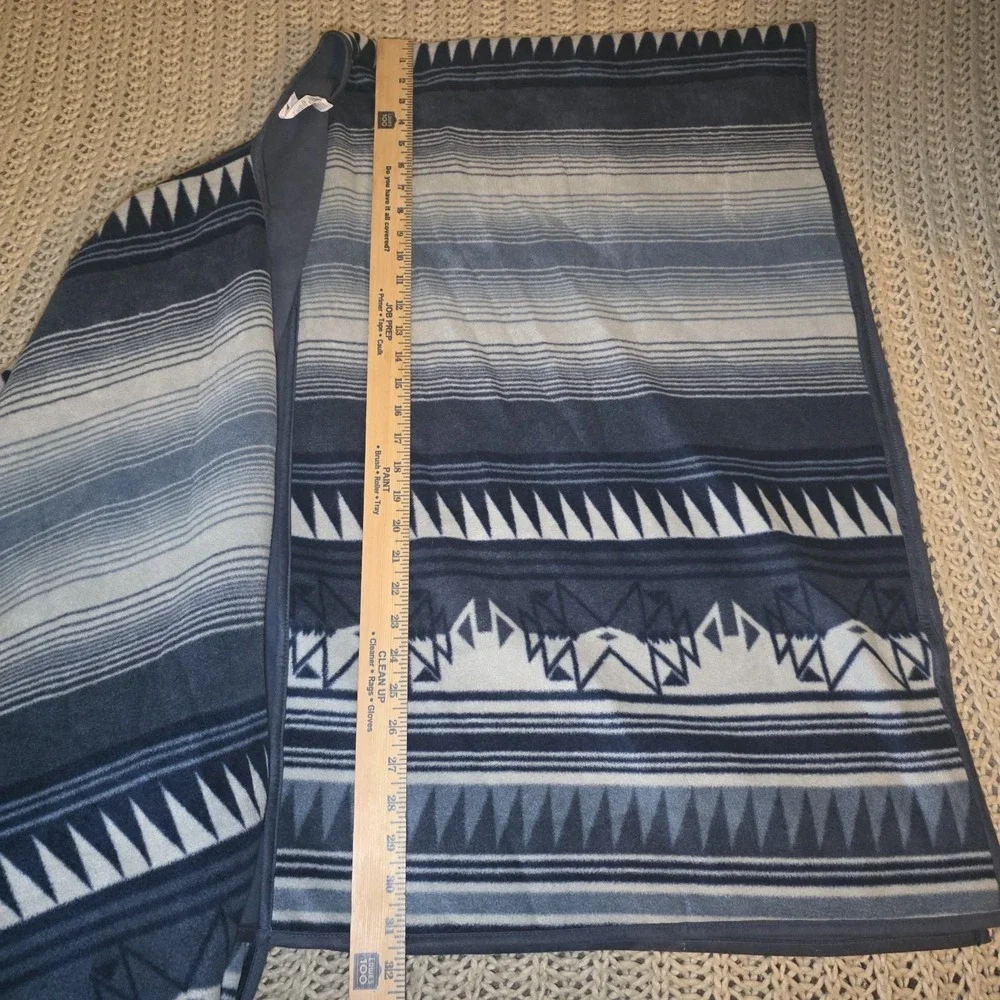 Woolrich Poncho Blue Bohemian Aztec Blanket Wrap Southwest Tribal Fleece Poncho